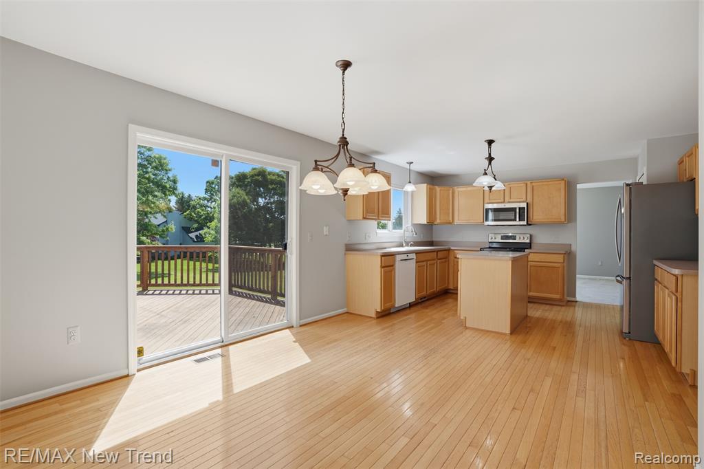 729 Akehurst Lane, White Lake, MI — Photo 22