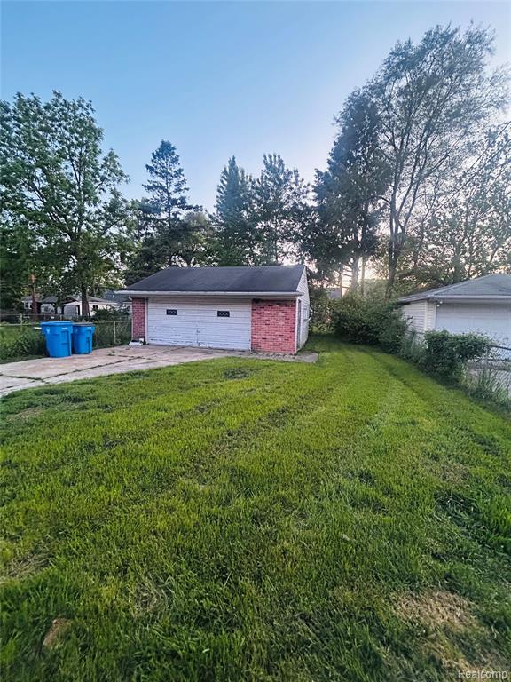 6881 N Vernon Street, Dearborn Heights, MI 48127 — Photo 19