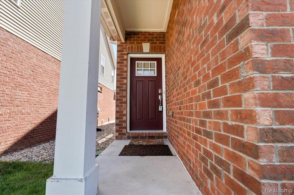 49552 Harrier Place, Novi, MI — Photo 3