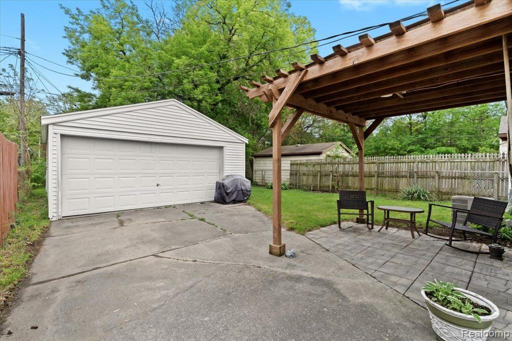 6073 TROY Street, Taylor, MI 48180 — Photo 22