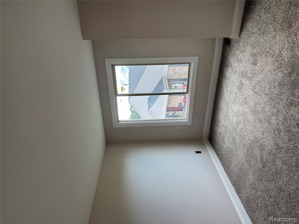 44613 Connecticut Court, Clinton Twp, MI 48038 — Photo 12