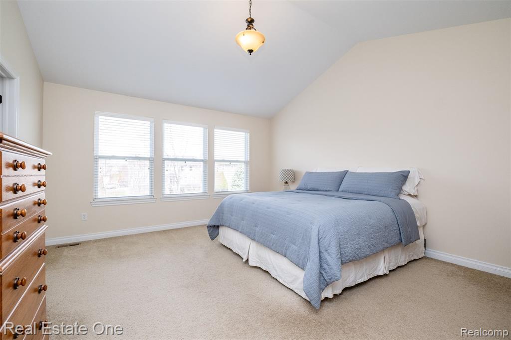 5947 Strawberry Circle, Commerce Twp, MI 48382 — Photo 38