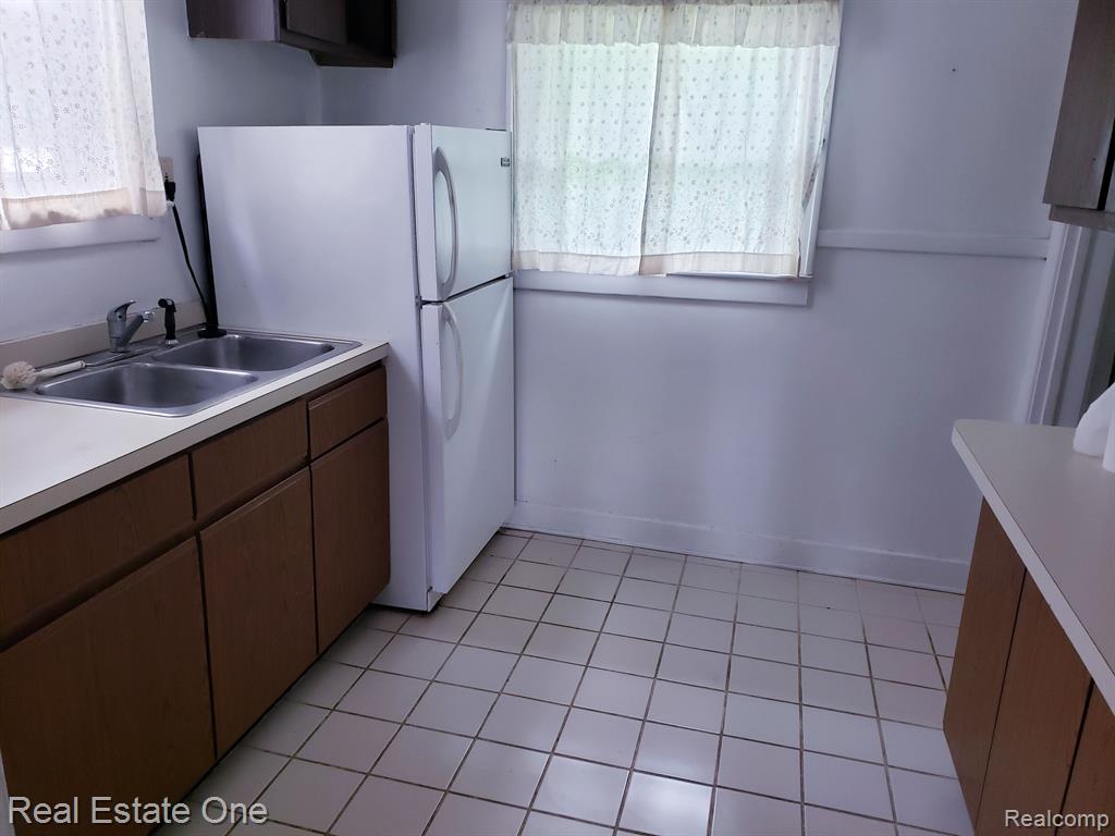 7533 TERNES Street, Dearborn, MI 48126 — Photo 17