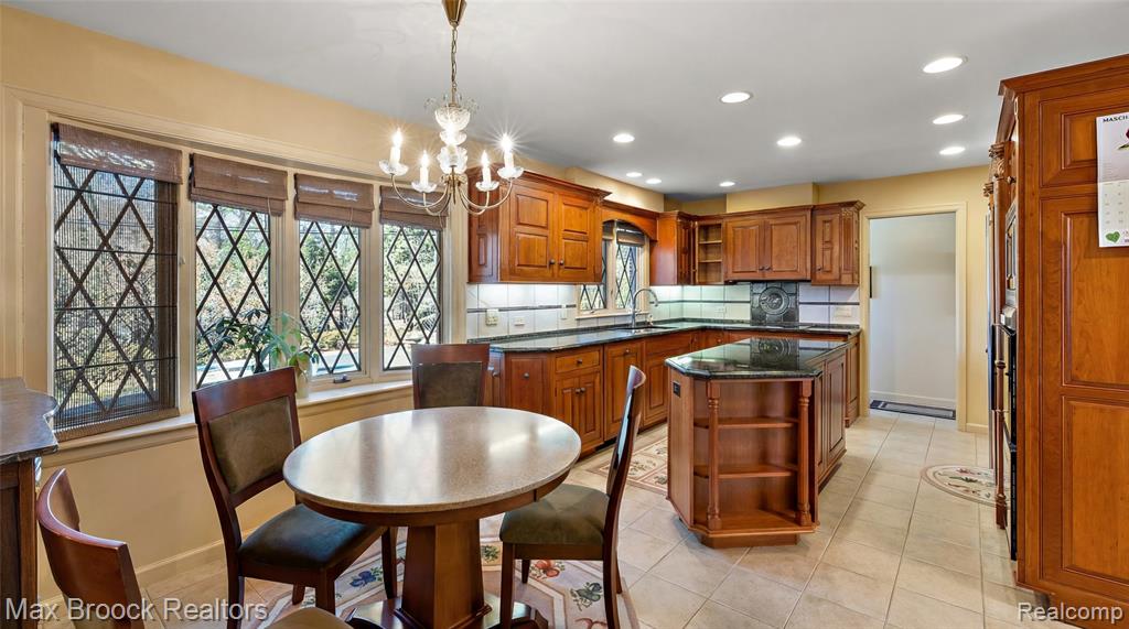 1319 Charrington Road, Bloomfield Hills, MI 48301 — Photo 6