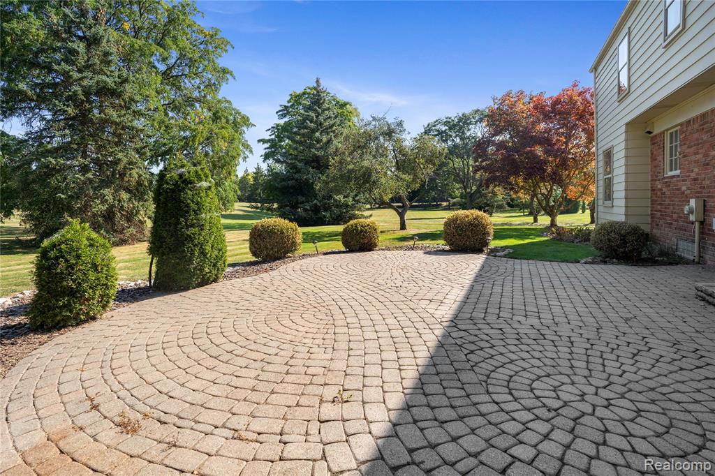 4123 Chimney Point Drive, Bloomfield Hills, MI 48302 — Photo 4