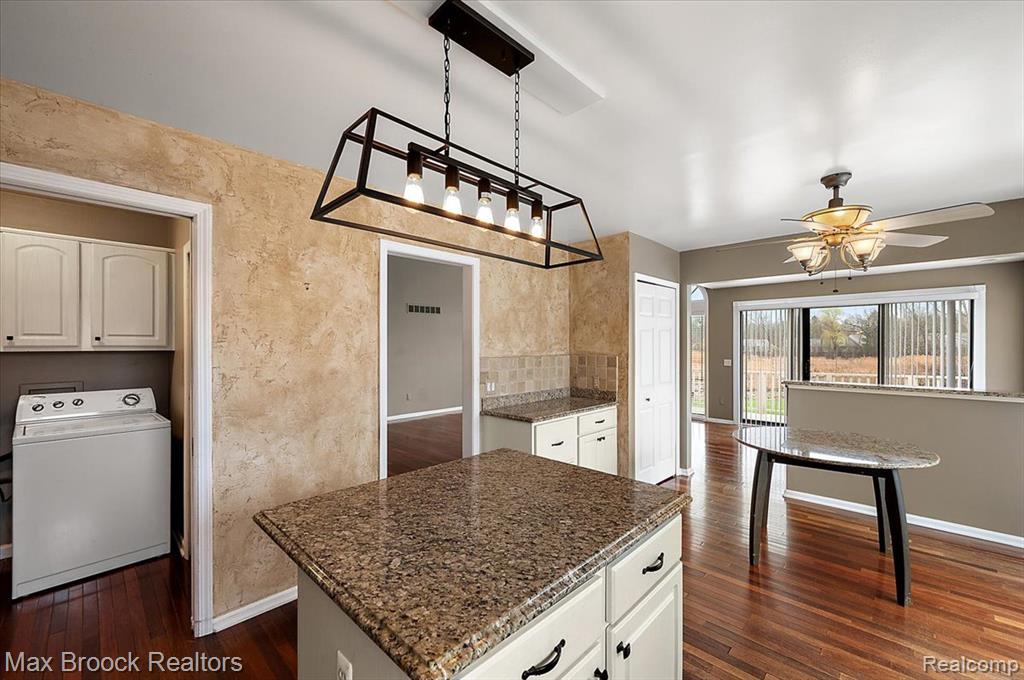 888 Tartan Trail, Bloomfield Hills, MI 48304 — Photo 17