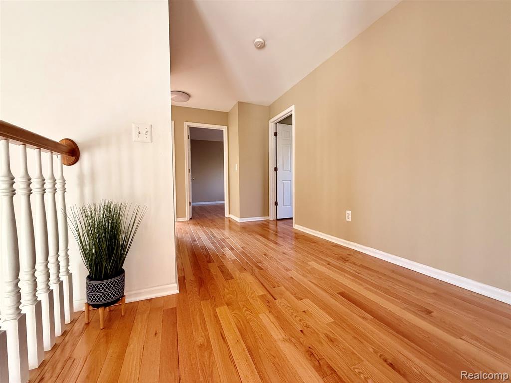44000 Settlers Creek Court, Novi, MI — Photo 10