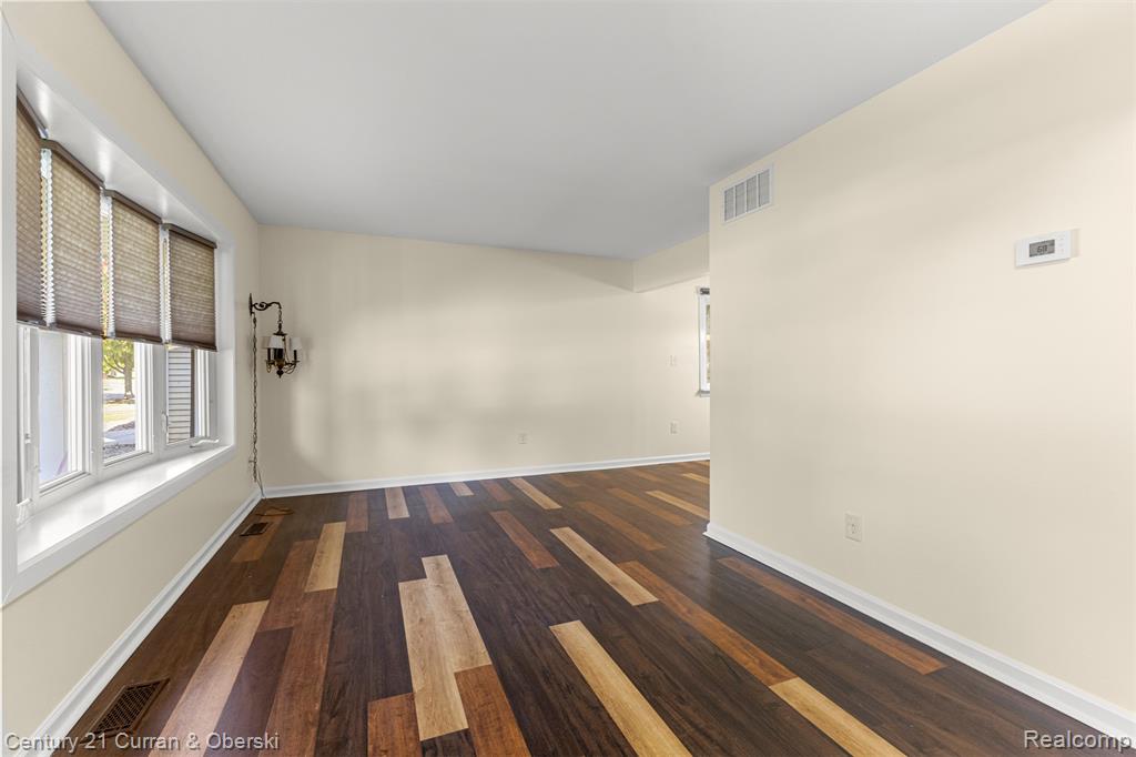 572 Shana Street, Canton, MI 48187 — Photo 7