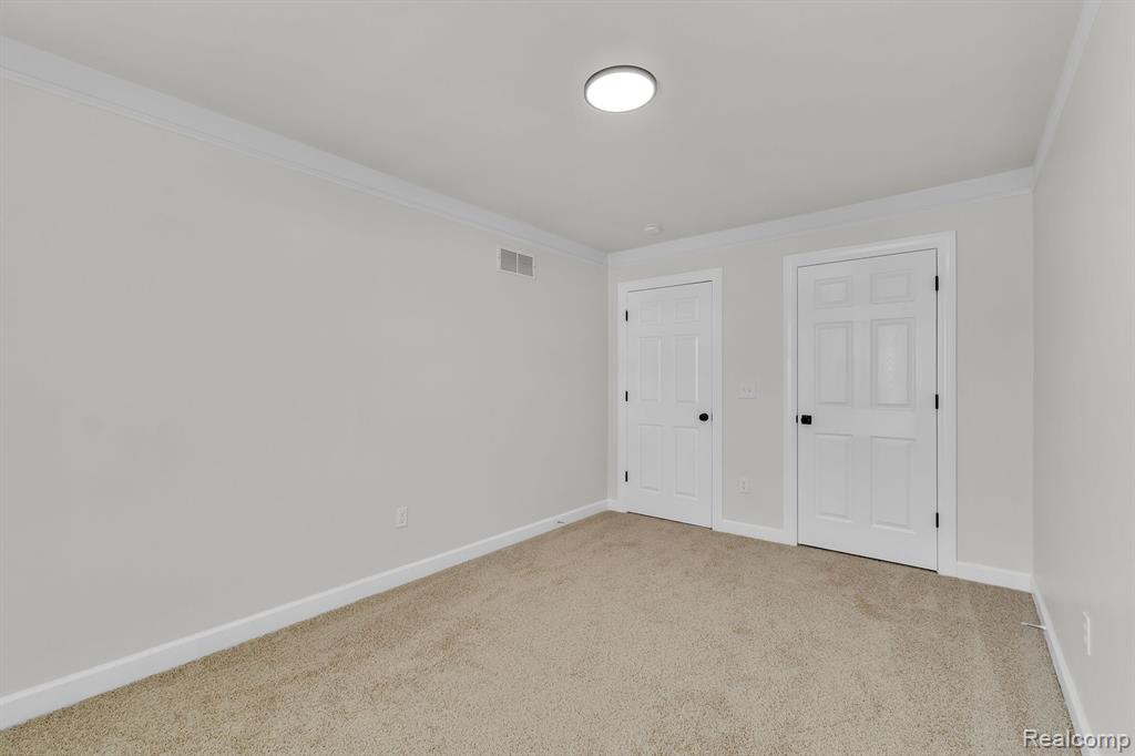 9363 MITCHELL Street, Hamtramck, MI 48212 — Photo 26