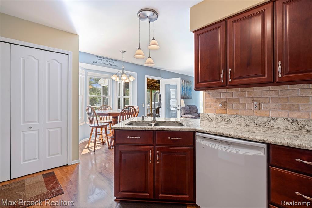 9863 MARSHALL ROAD, South Lyon, MI 48178 — Photo 14