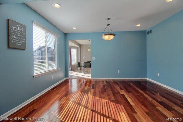 43807 S TIMBERVIEW Drive, Belleville, MI 48111 — Photo 9