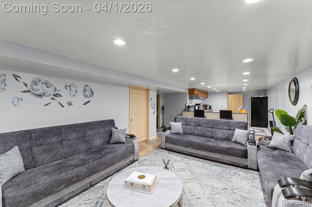 7351 N Gulley Road, Dearborn Heights, MI 48127 — Photo 34