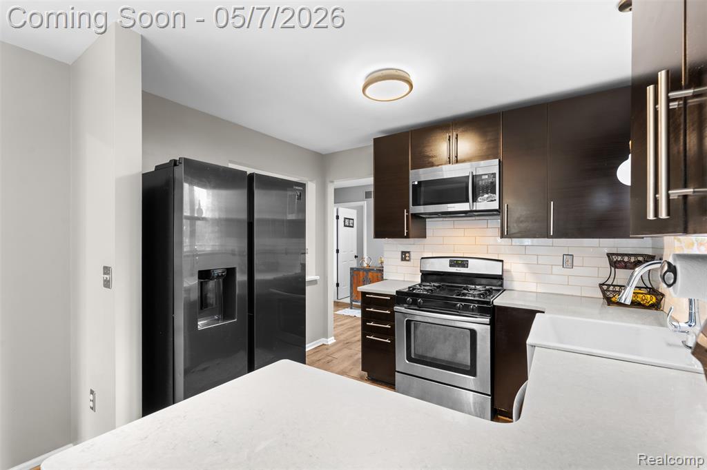 894 Natures Cove Court, Wixom, MI 48393 — Photo 14