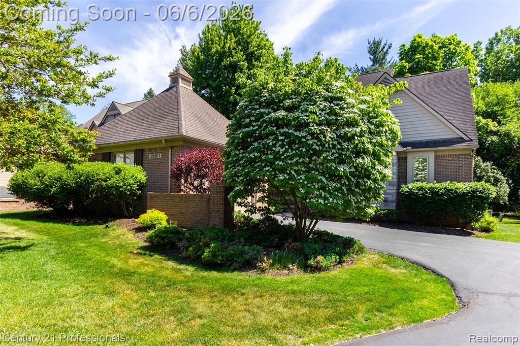 29401 Windmill Court, Farmington, MI 48334 — Photo 2