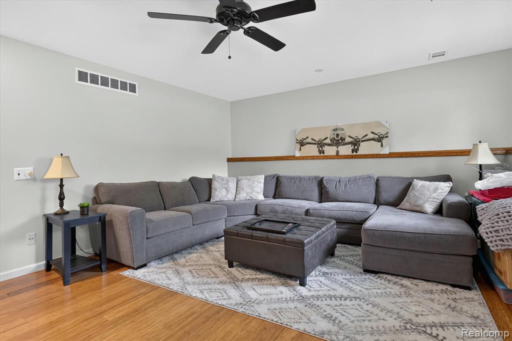 4903 Cape Town, Highland, MI 48356 — Photo 14