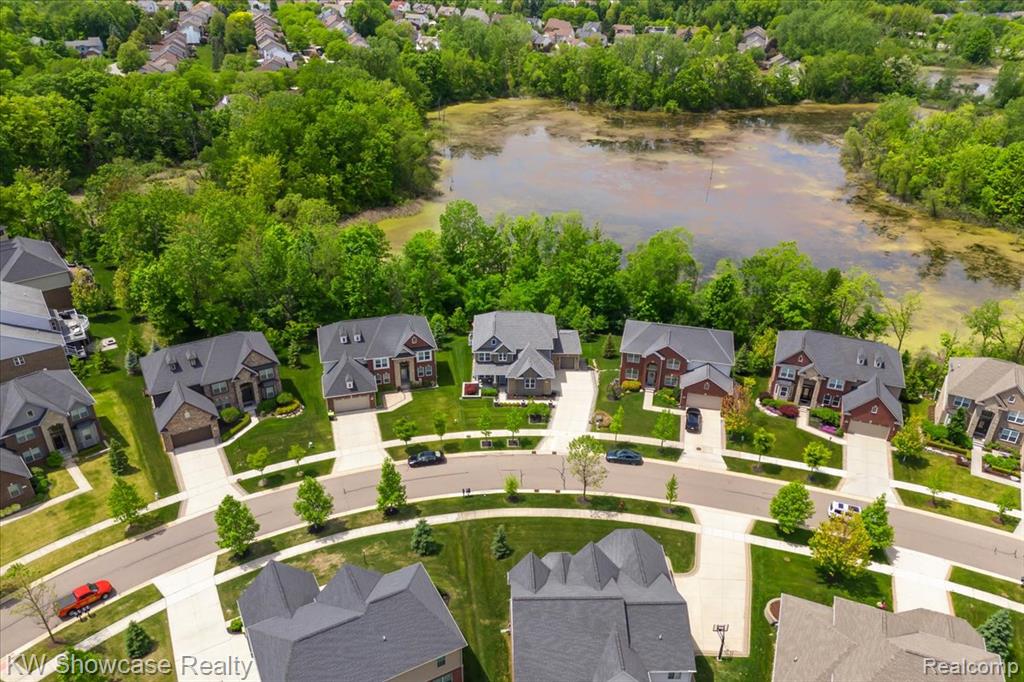41775 Steinbeck Glen, Novi, MI 48377 — Photo 42