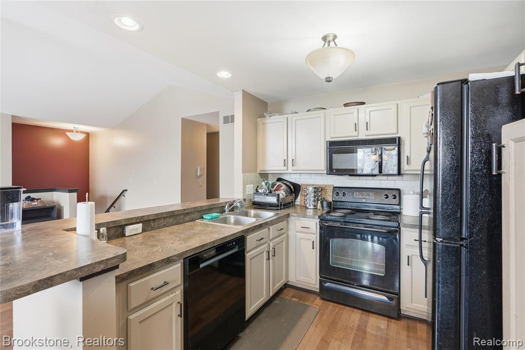 15308 Yale Drive, Clinton Twp, MI 48038 — Photo 11