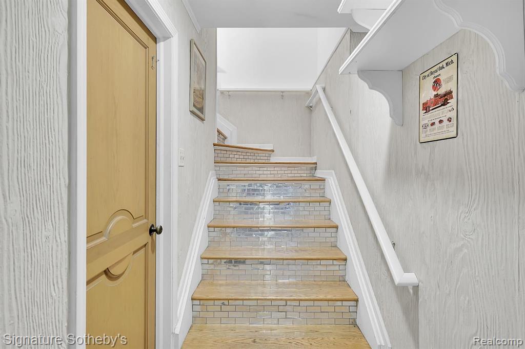 2224 LAKE ANGELUS Shores, Lake Angelus, MI 48326 — Photo 37