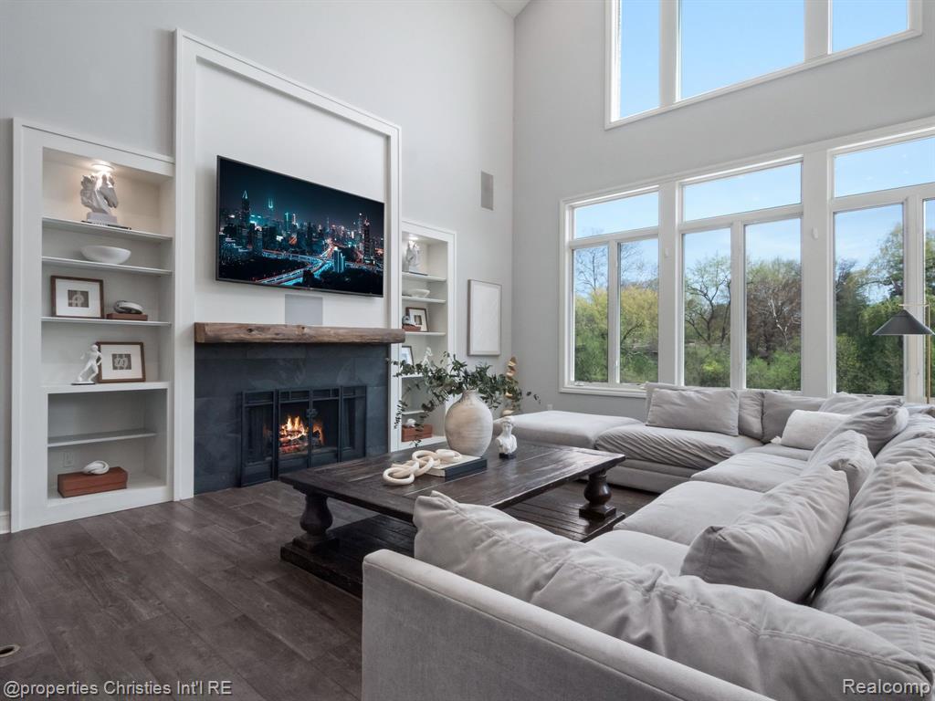 920 SOUTHDOWN Road, Bloomfield Hills, MI 48304 — Photo 13