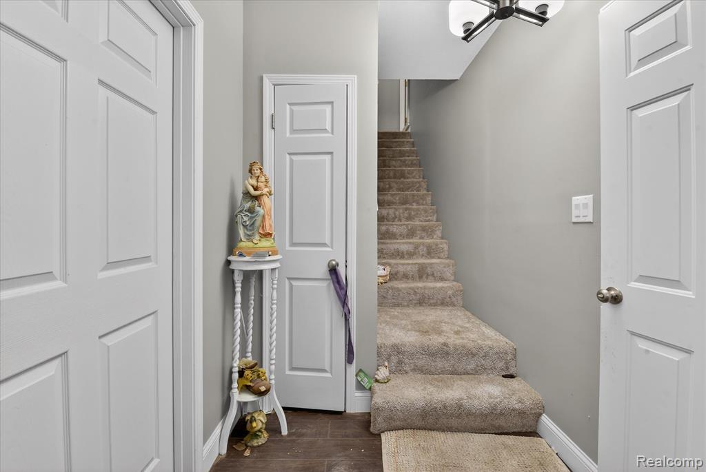 6198 Brancheau Road, Newport, MI 48166 — Photo 37