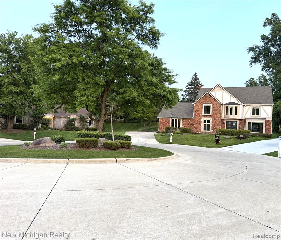 650 Deerfield Court, Rochester Hills, MI 48309 — Photo 37