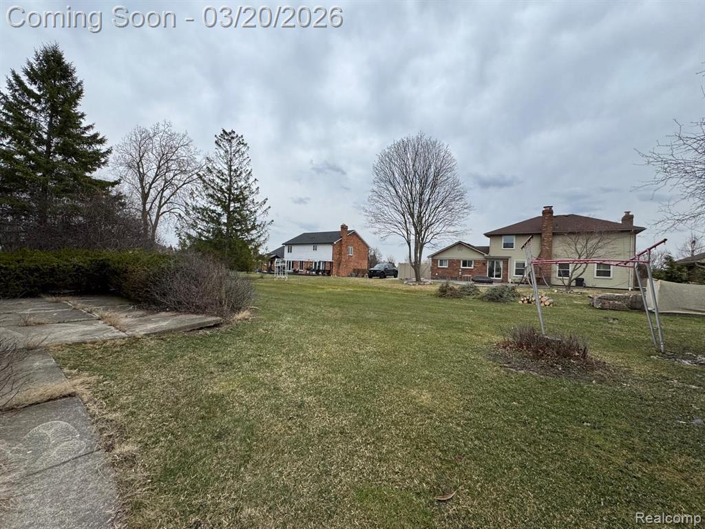 5045 Forestdale Drive, West Bloomfield, MI — Photo 27