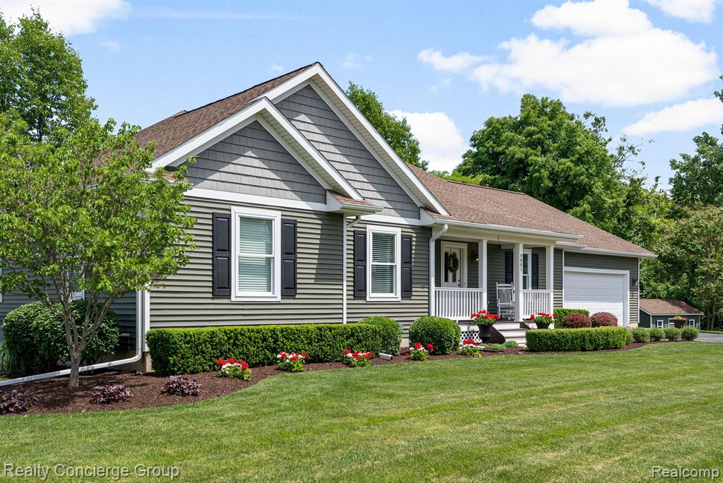 9801 BROOKFIELD Drive, Brighton, MI 48116 — Photo 7