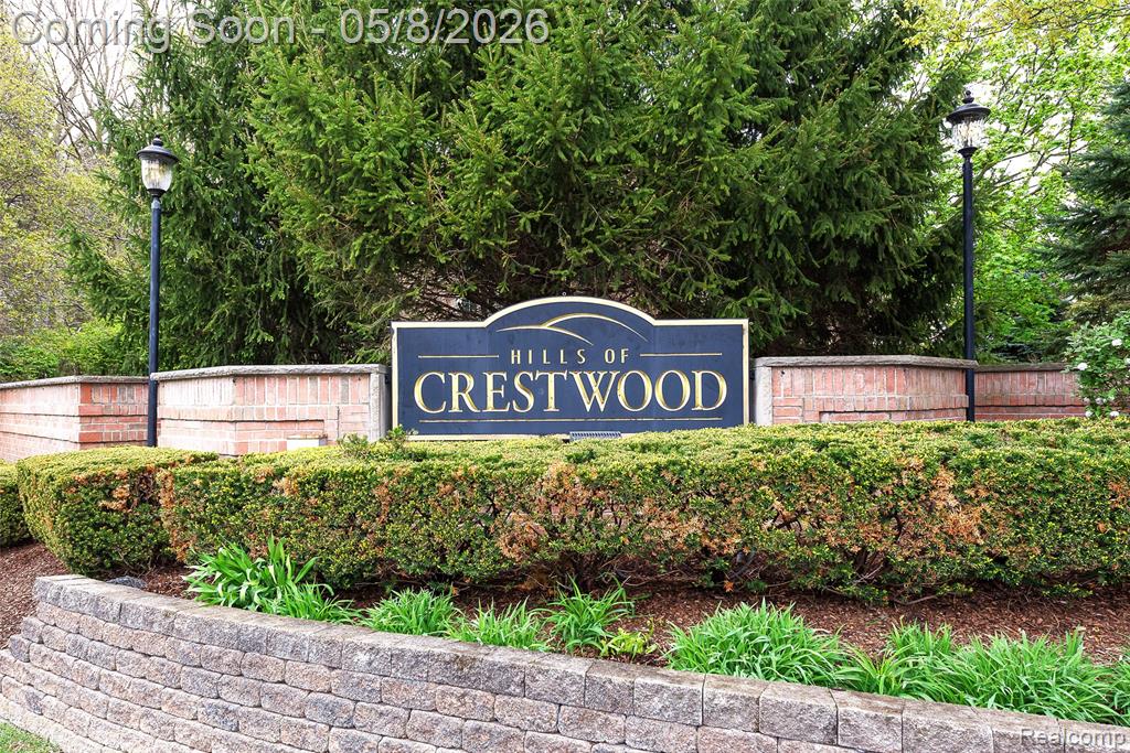 17350 Rolling Woods Circle, Northville, MI 48168 — Photo 46