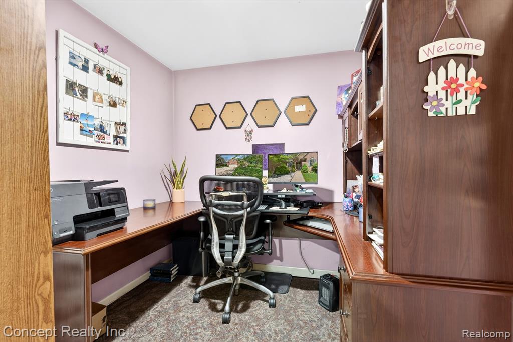 42392 White Hart Boulevard, Canton, MI 48188 — Photo 29