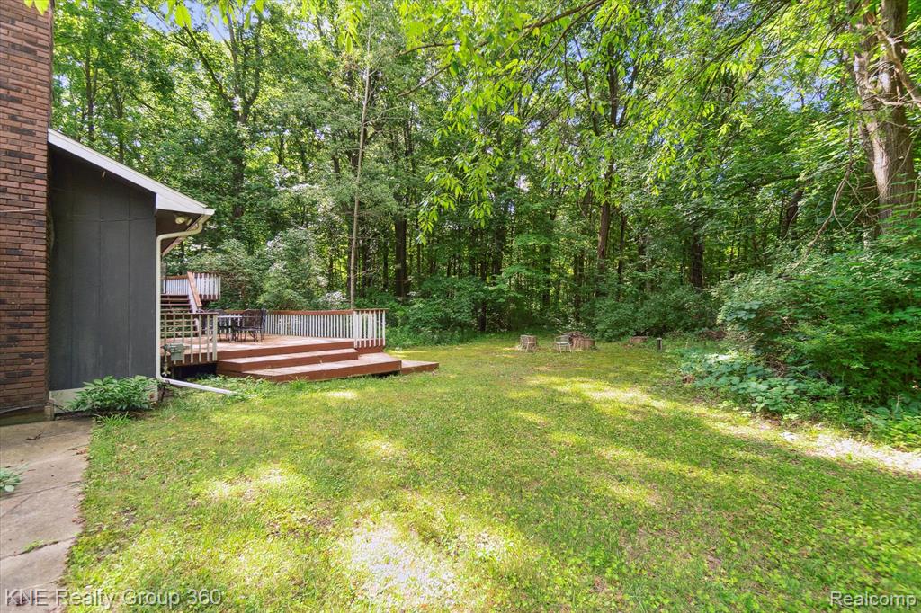 5022 Golf Club Road, Howell, MI 48843 — Photo 38