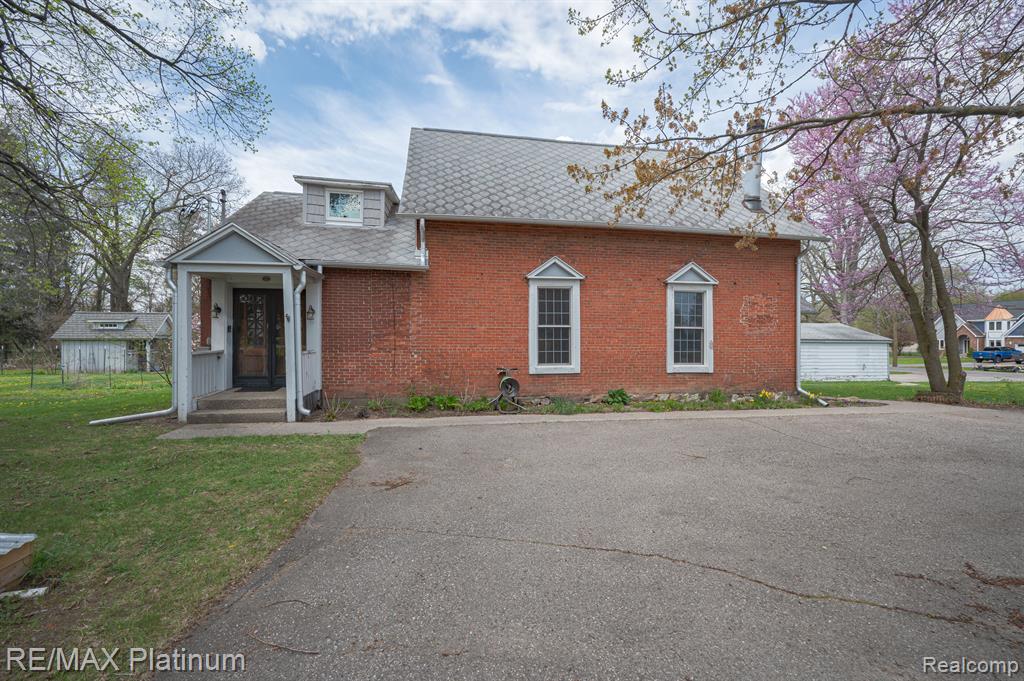 4015 BENNETT LAKE Road, Fenton, MI 48430 — Photo 6