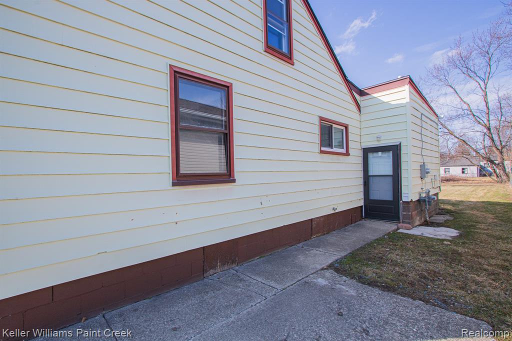 8493 Jewett Avenue, Warren, MI 48089 — Photo 3