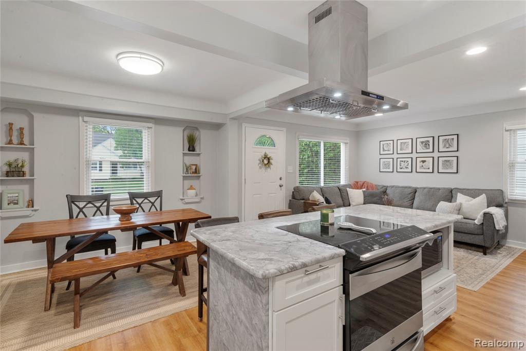 606 N Dorchester Avenue, Royal Oak, MI 48067 — Photo 8