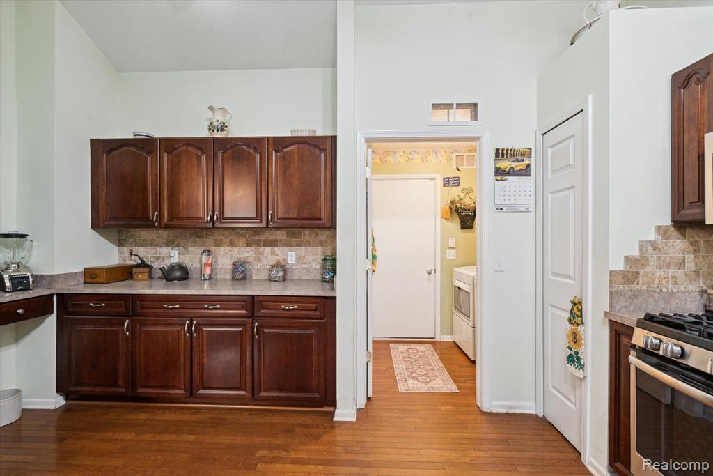 5563 PINEHURST Drive, 191, Trenton, MI 48183 — Photo 21
