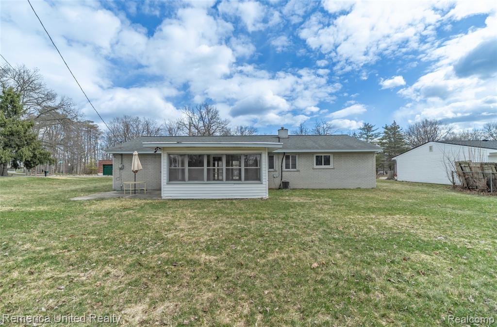 945 N Commerce Road, Commerce Twp, MI 48382 — Photo 47