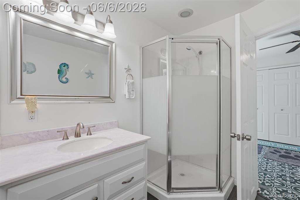 425 W Caroline Street, Fenton, MI 48430 — Photo 18
