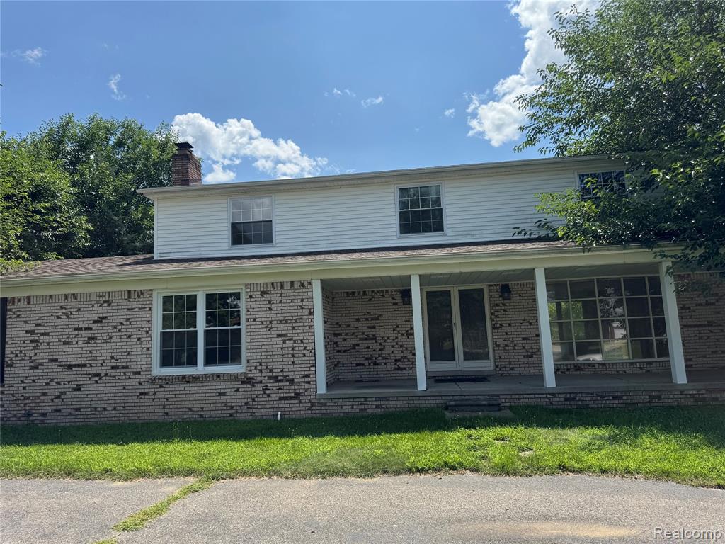 5628 Skylite Lane, Shelby Twp, MI 48316 — front exterior