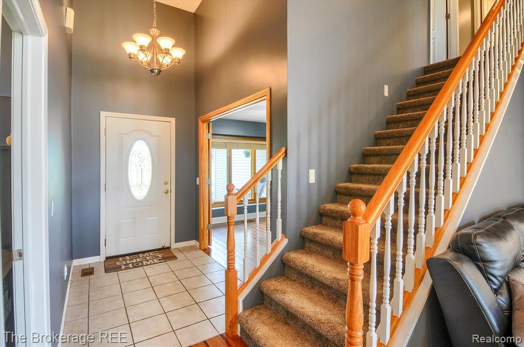8535 Ridge Road, Goodrich Vlg, MI — Photo 7