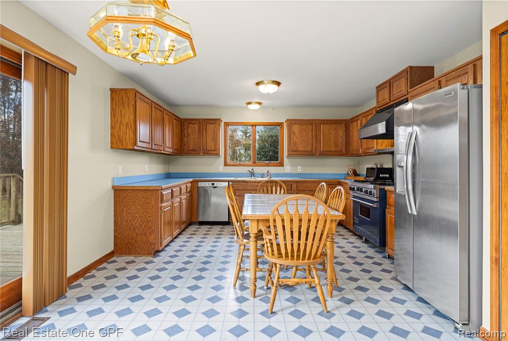 1135 Holmes Road, Allenton, MI 48002 — Photo 13