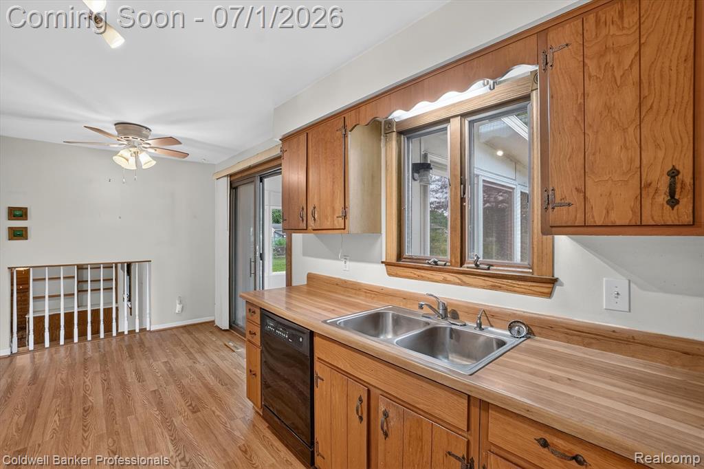 5410 Mancelona Drive, Grand Blanc, MI 48439 — Photo 9