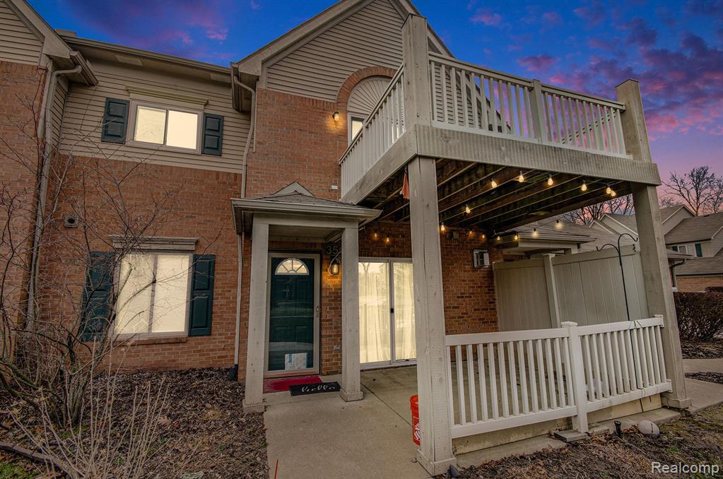 356 MARIGOLD Circle, Westland, MI — Photo 2