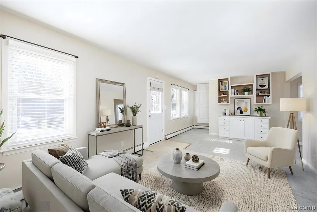 440 Bunny Run Boulevard, Lake Orion, MI 48362 — Photo 2