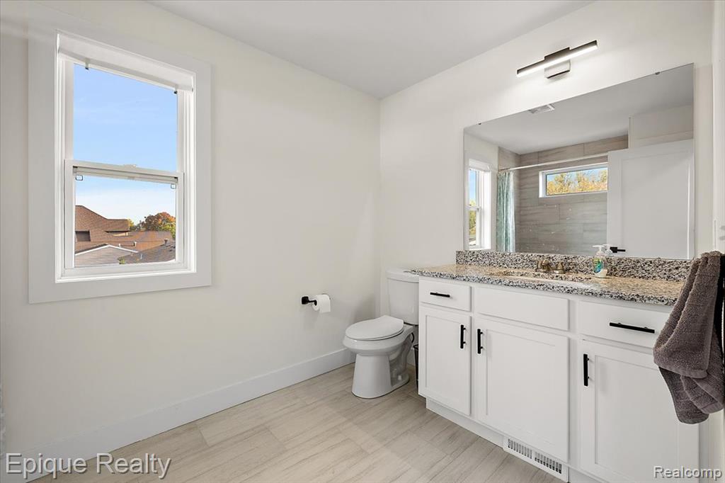 45951 Edgewater Street, Chesterfield, MI 48047 — Photo 54