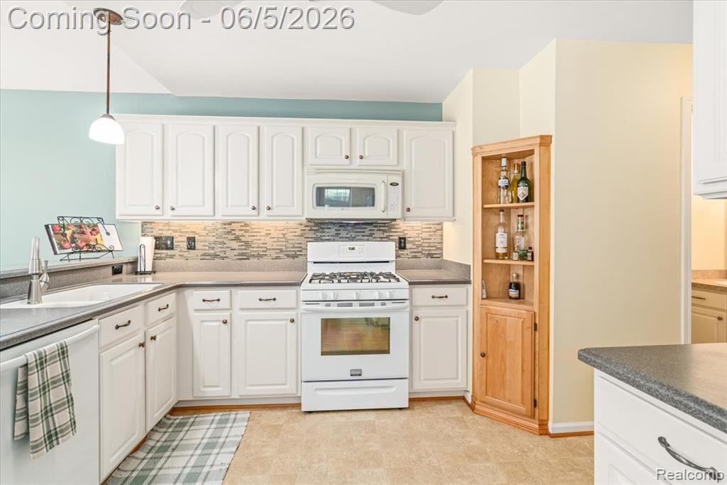 49105 Hawksburry Road, Canton, MI 48188 — Photo 12