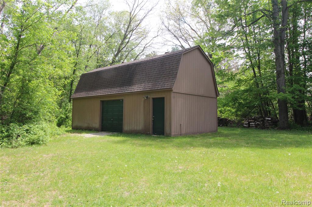 1751 Bird Road, Ortonville, MI 48462 — Photo 38