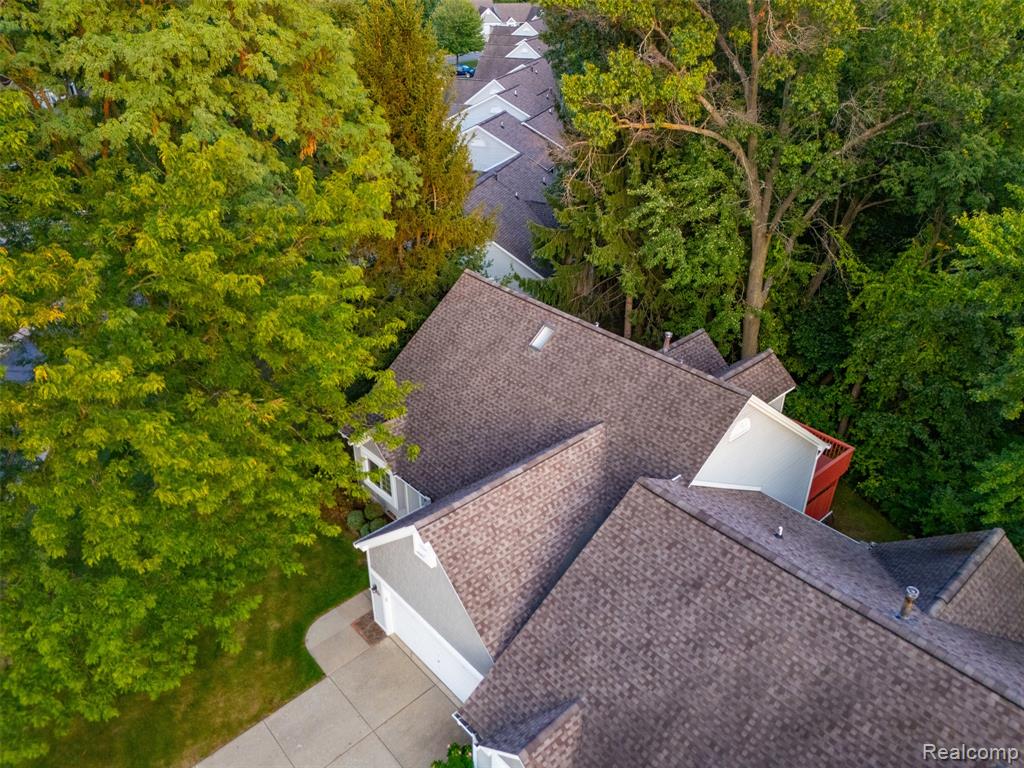 6859 Tangle Wood, Waterford, MI 48327 — Photo 39