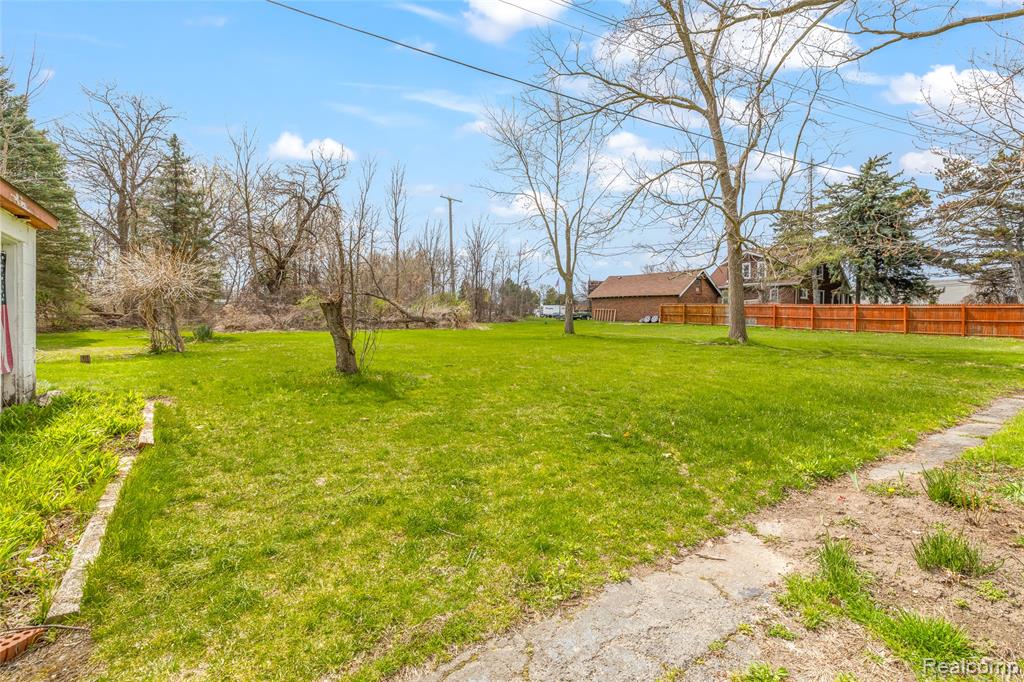 29229 Beverly Road, Romulus, MI 48174 — Photo 3