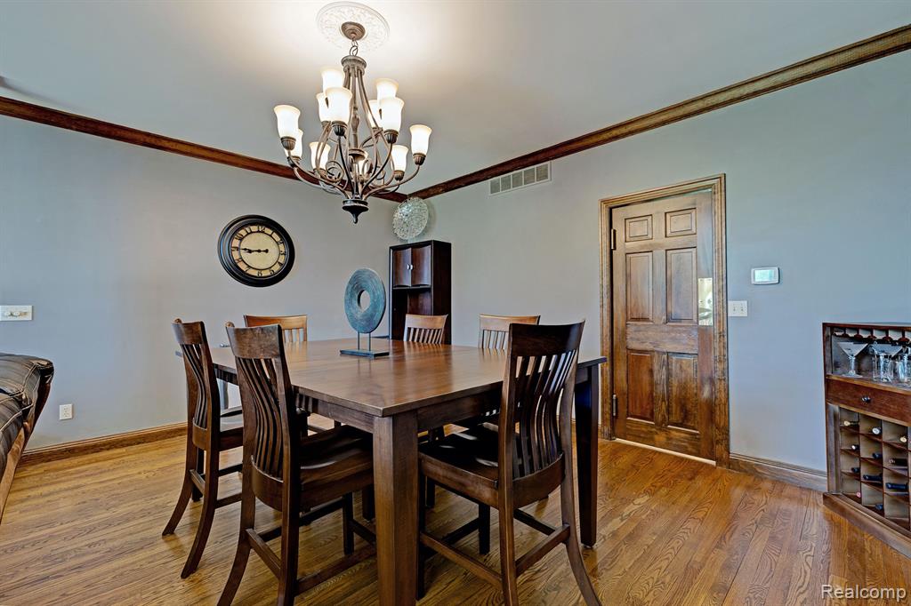 900 ROLLING PINES Drive, Ortonville, MI 48462 — Photo 8