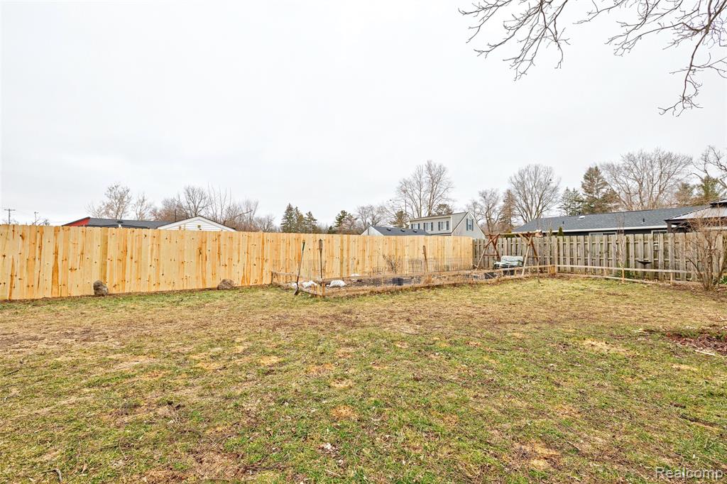 8152 S STATE Road, Goodrich Vlg, MI — Photo 48