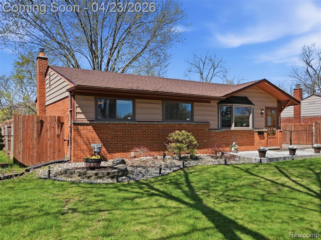 33143 Vista Way, Fraser, MI 48026 — Photo 2